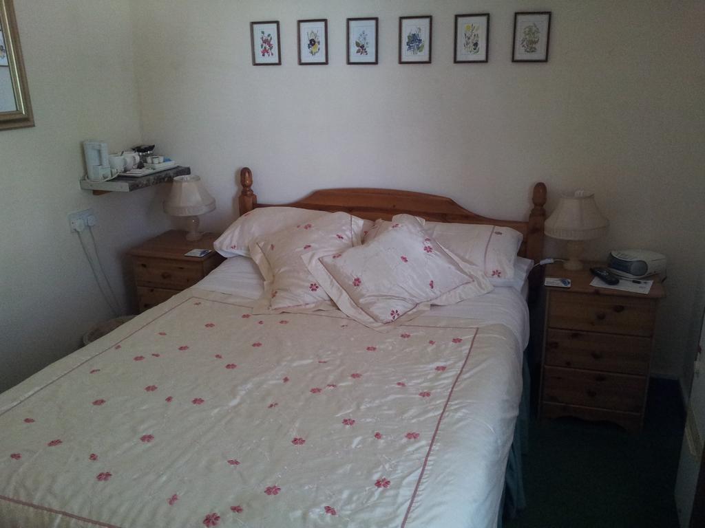 Kingfisher Bed & Breakfast *